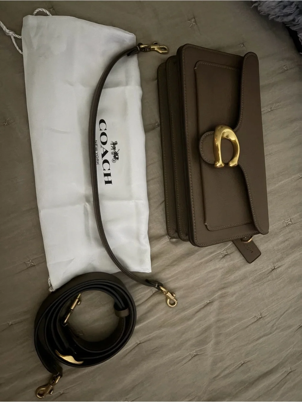 Brand new Tabby 26 Coach Dark Brown Leather Crossbody Bag with Gold 'C' Hardware - Picture 6 of 7